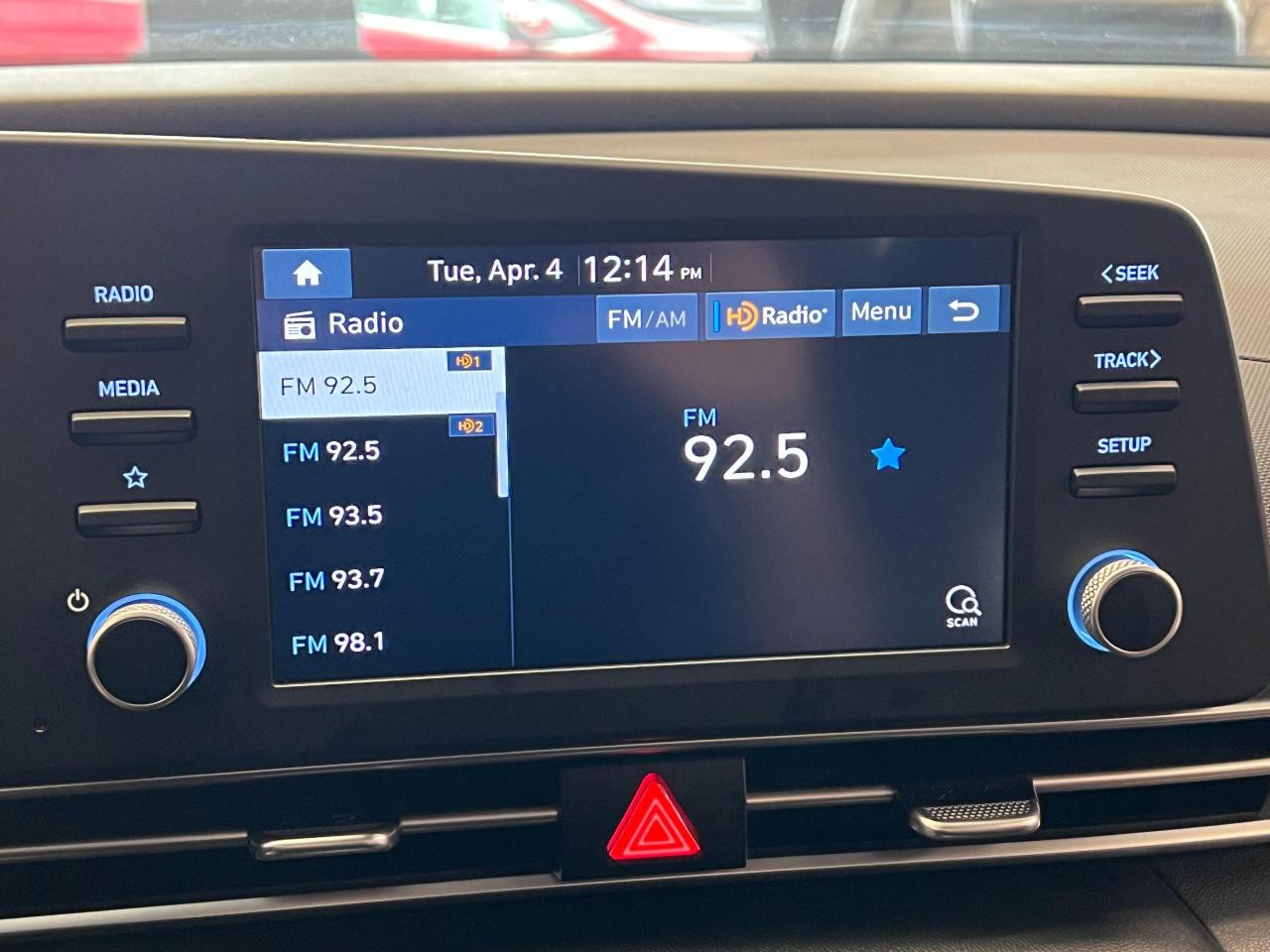 2021 Hyundai Elantra ESSENTIAL+LANEKEEP+APPLEPLAY+RMTStart+CLEAN CARFAX - Photo #35
