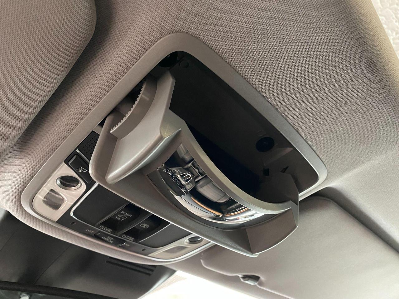 2017 Honda CR-V Touring AWD+GPS+Pano Roof+ApplePlay+CLEAN CARFAX - Photo #52