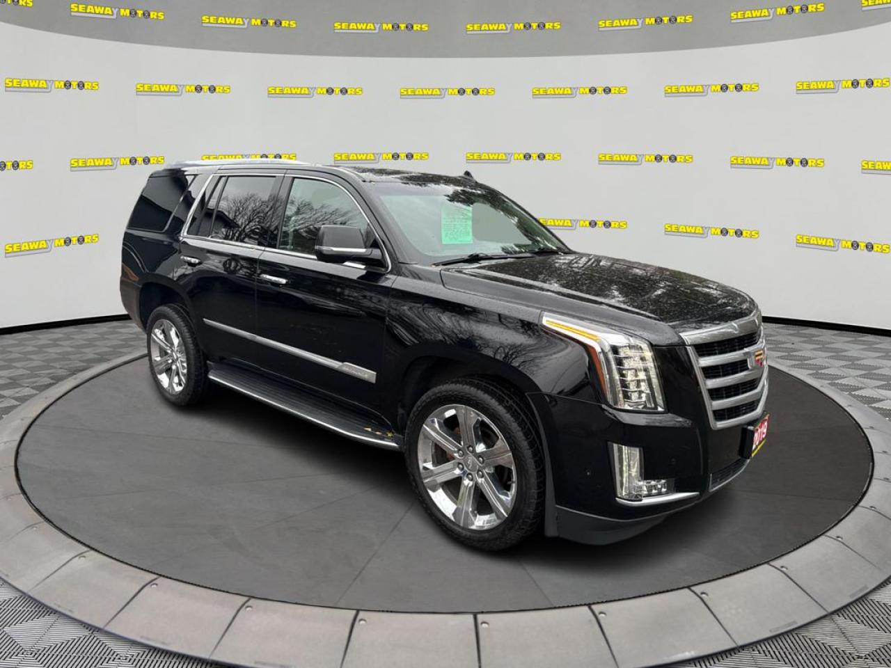 Used 2019 Cadillac Escalade Luxury 4WD for sale in Brockville, ON