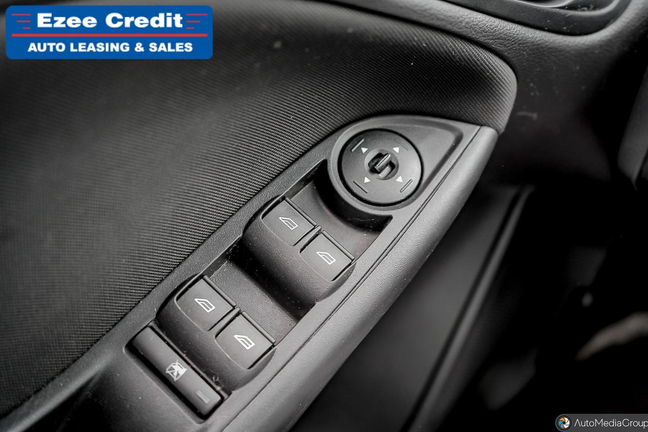 2015 Ford Focus SE Photo