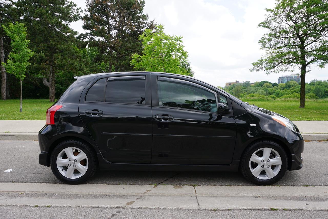 2008 Toyota Yaris RARE RS HATCH / NO ACCIDENTS / 5SPD MANUAL / Photo4