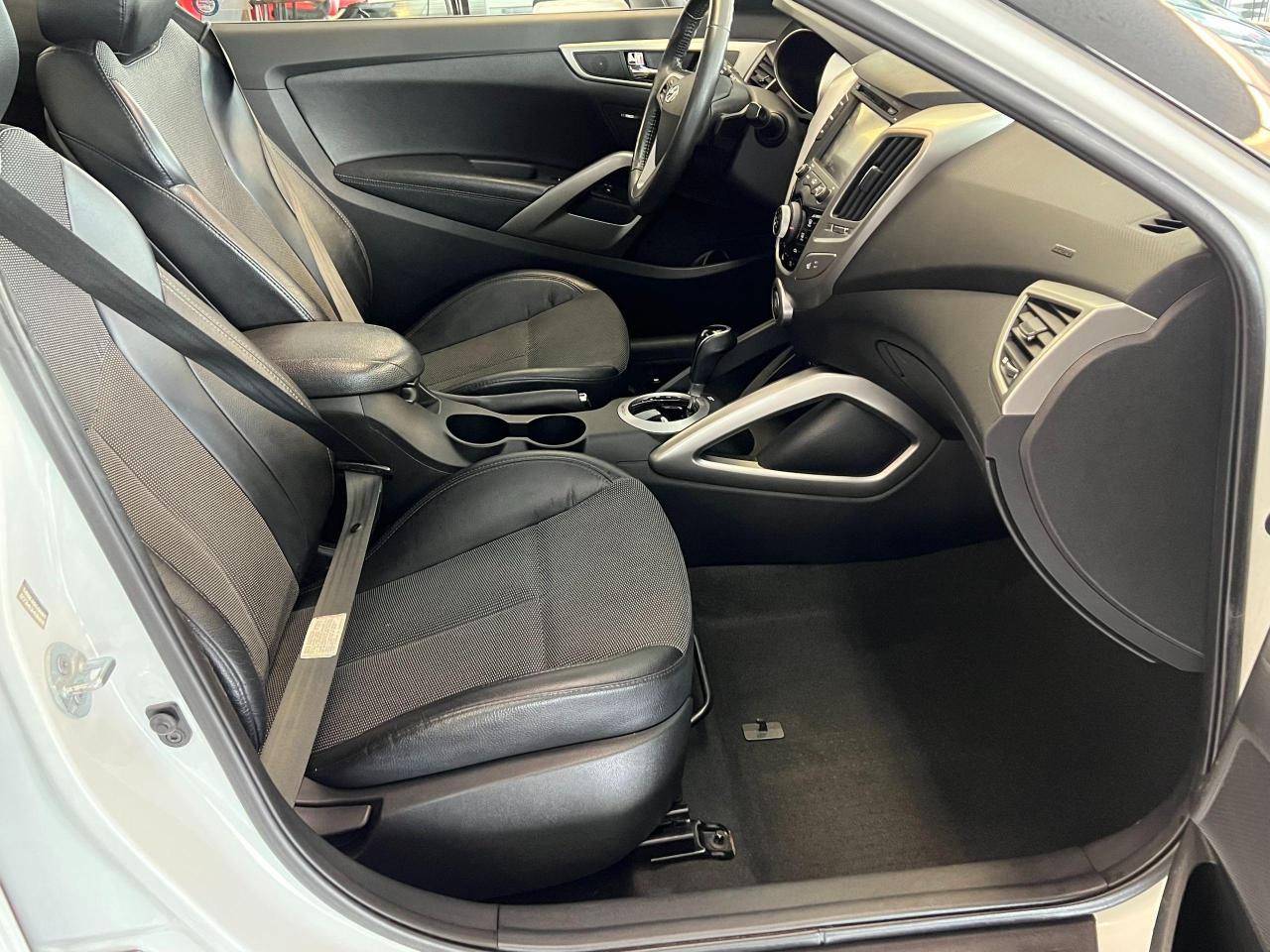 2013 Hyundai Veloster W/Tech+GPS+Pano Roof+Heated Seats+Leather+Sensors Photo90