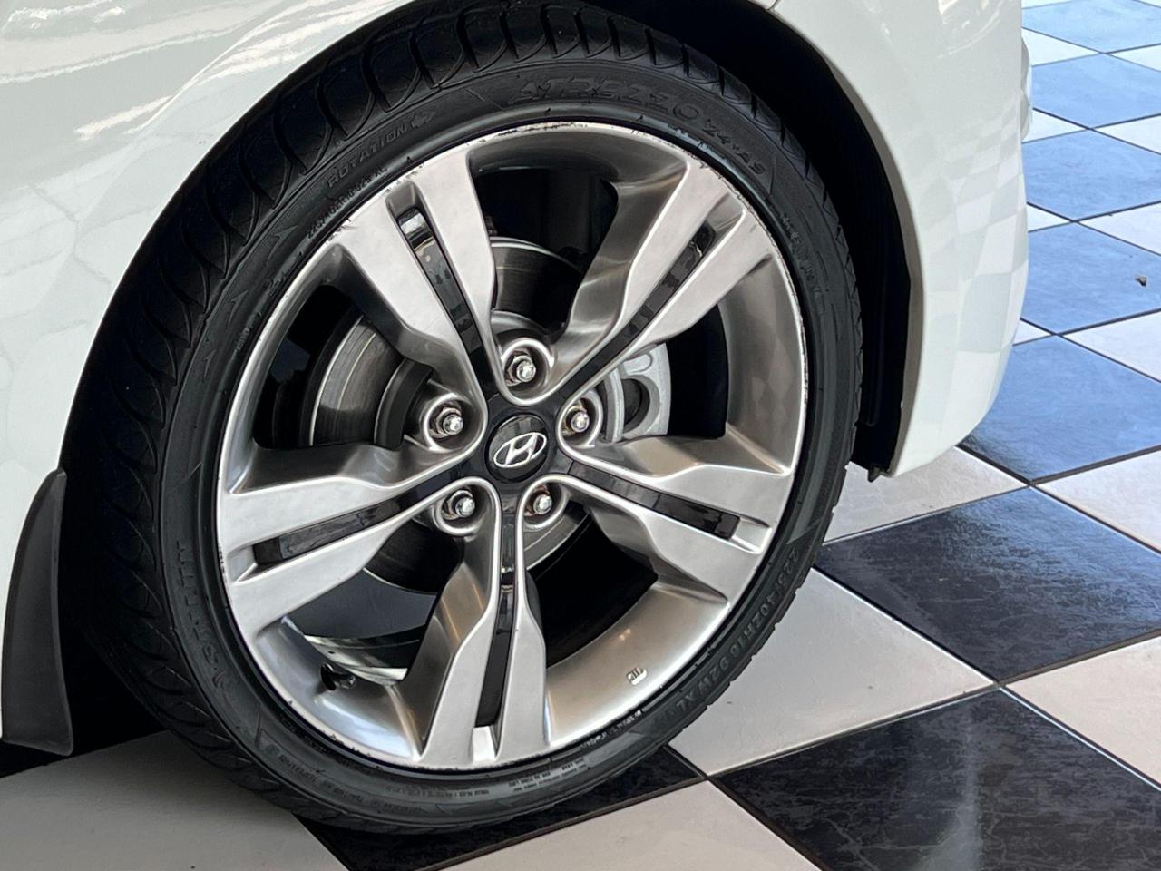 2013 Hyundai Veloster W/Tech+GPS+Pano Roof+Heated Seats+Leather+Sensors Photo129