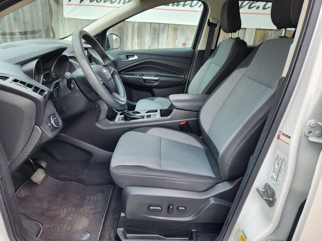 2019 Ford Escape SE - Photo #7