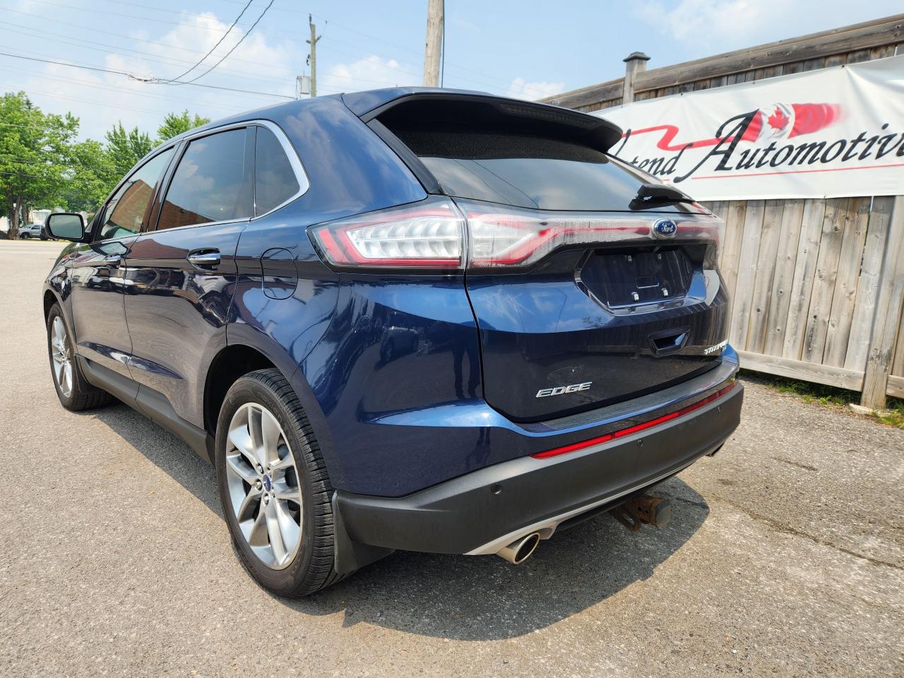 2017 Ford Edge Titanium - Photo #3