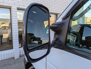 2009 Ford Econoline Low KM, E-150 Cargo Van - Photo #18