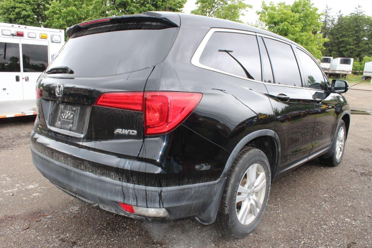 2016 Honda Pilot  Photo2