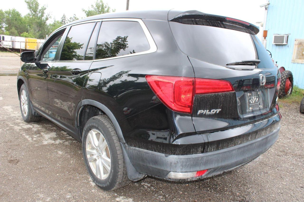 2016 Honda Pilot  Photo3