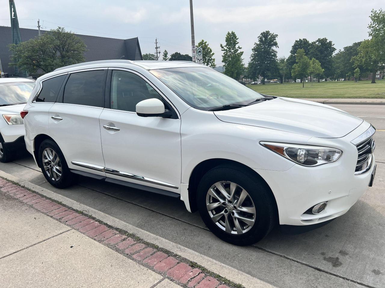 2013 Infiniti JX35 AWD 4DR - Photo #7