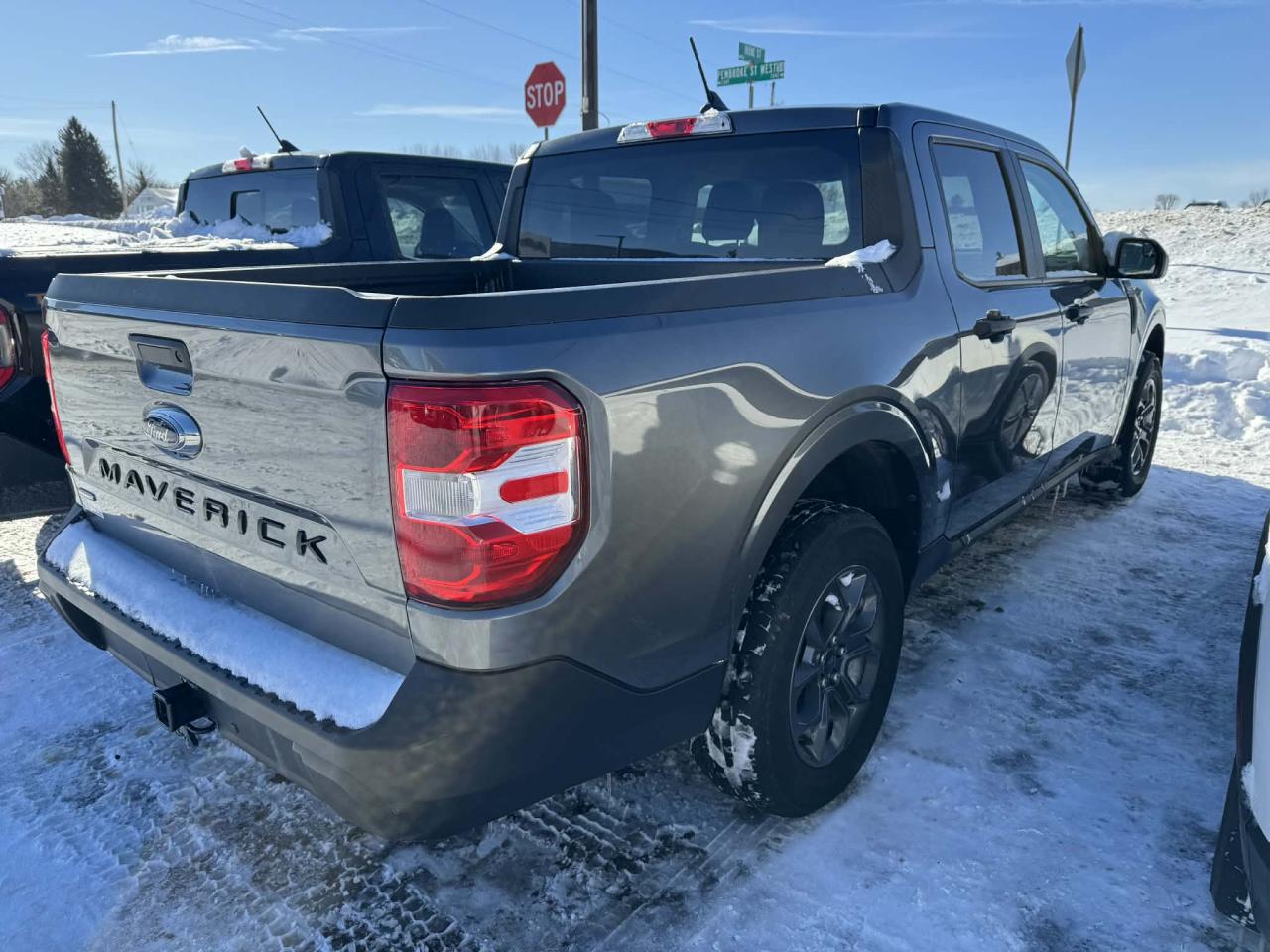 2023 Ford Maverick XLT Photo3