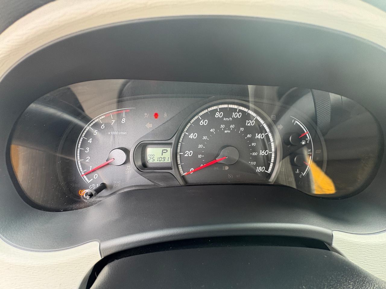 2011 Toyota Sienna 5dr 7-Pass Van V6 LE AWD with Safety and Warranty, Financing available Photo