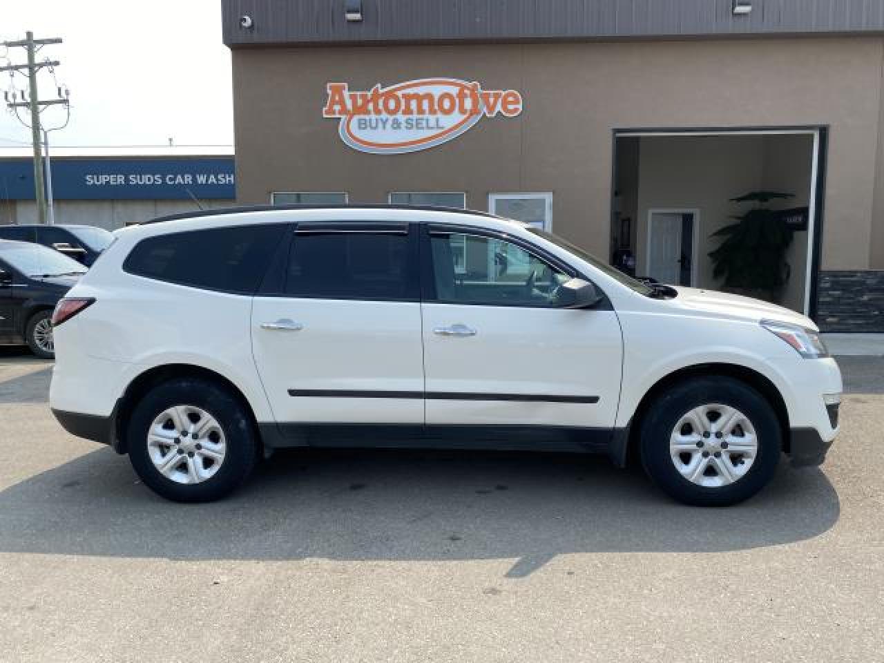 2014 Chevrolet Traverse LS AWD w/PDC - Photo #1