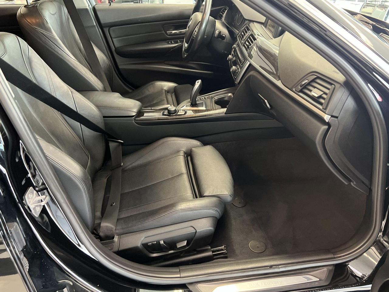 2015 BMW 3 Series 320i Xdrive+New Tires+Roof+Leather+CLEAN CARFAX - Photo #18