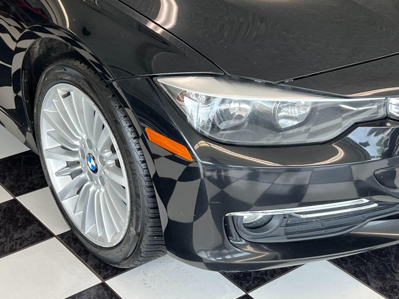 2015 BMW 3 Series 320i Xdrive+New Tires+Roof+Leather+CLEAN CARFAX Photo104