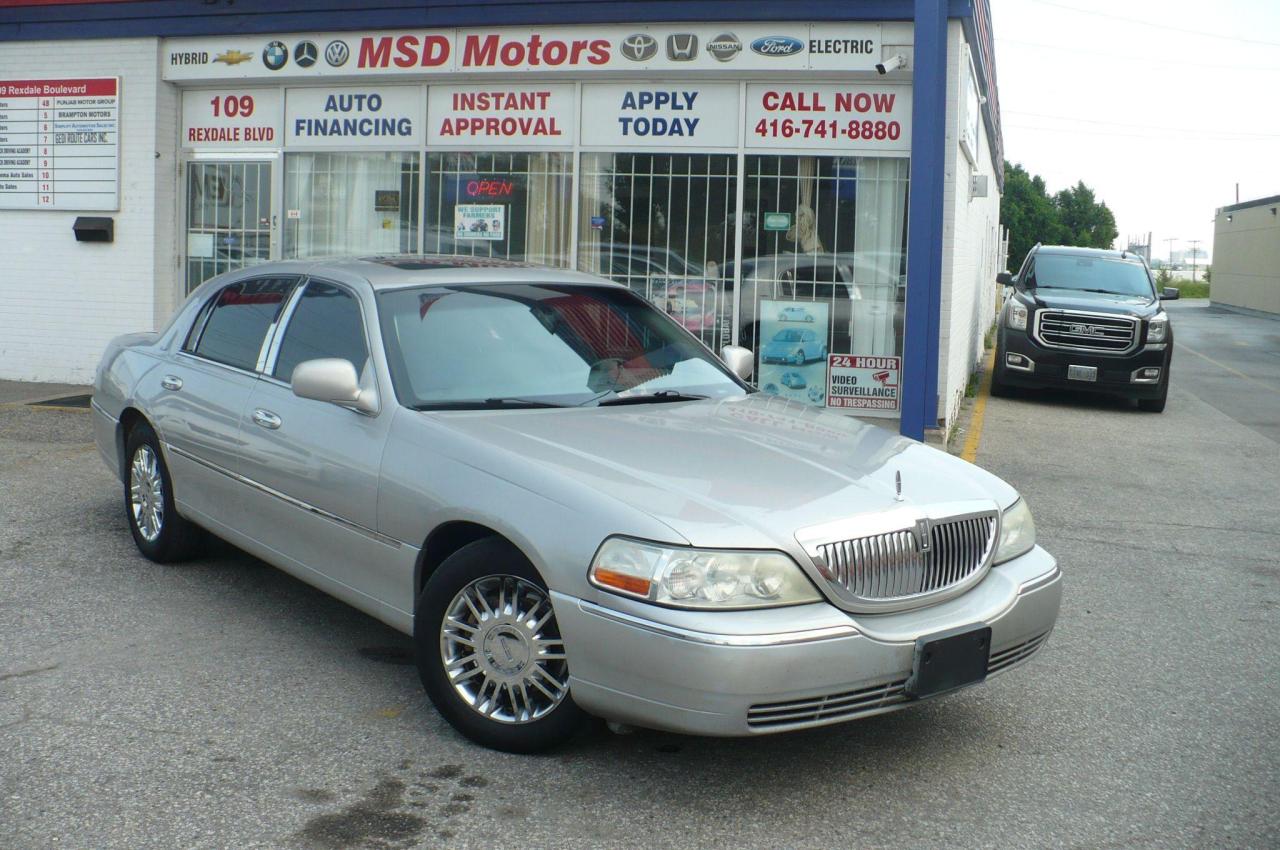 2006 Lincoln Town Car Designer Series