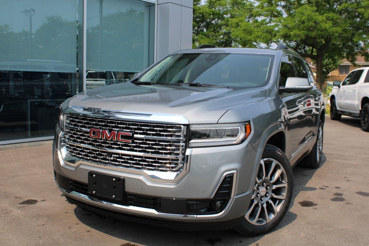 Used 2023 GMC Acadia AWD DENALI for sale in Toronto, ON