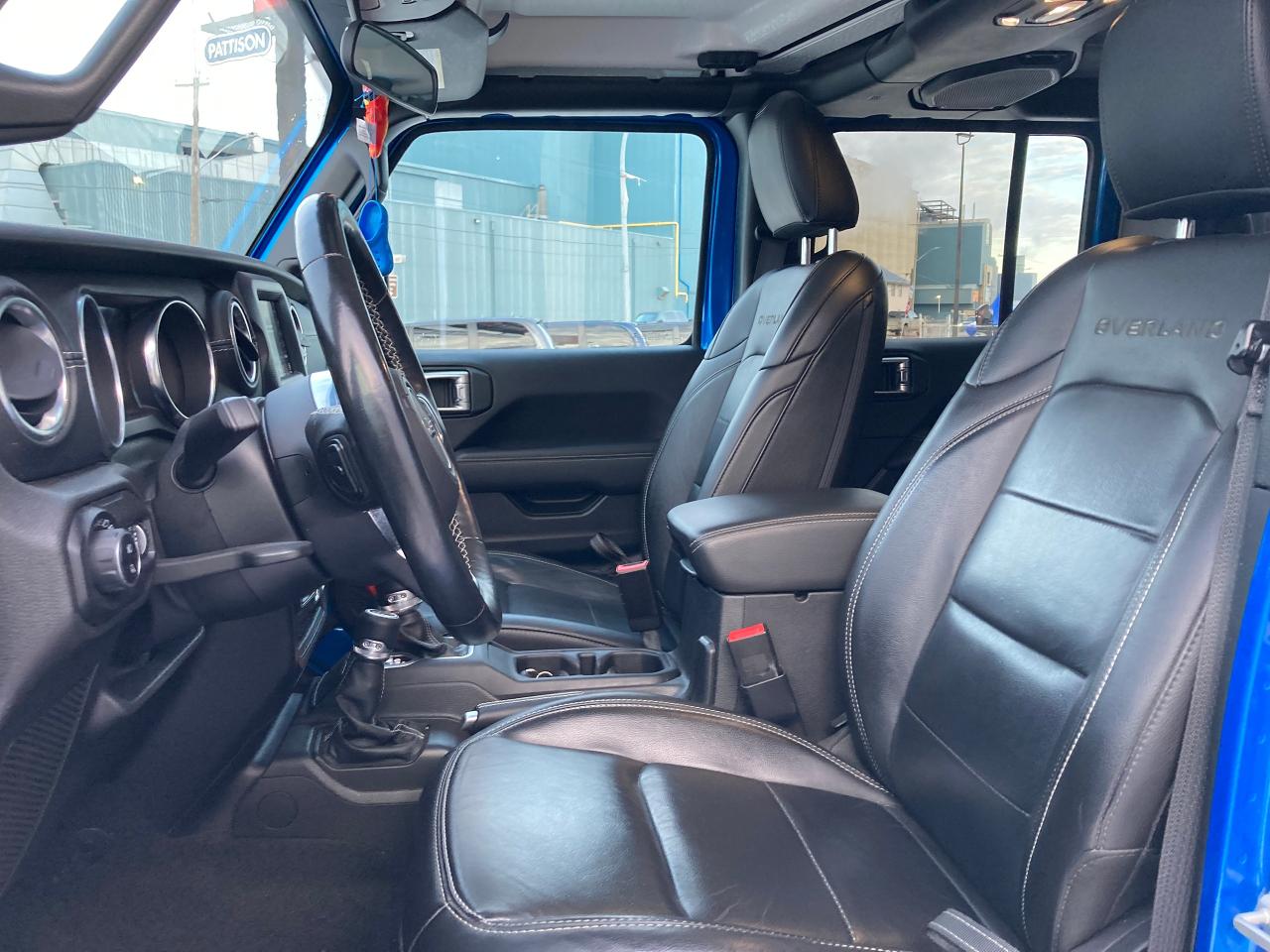2020 Jeep Gladiator Overland - Photo #9