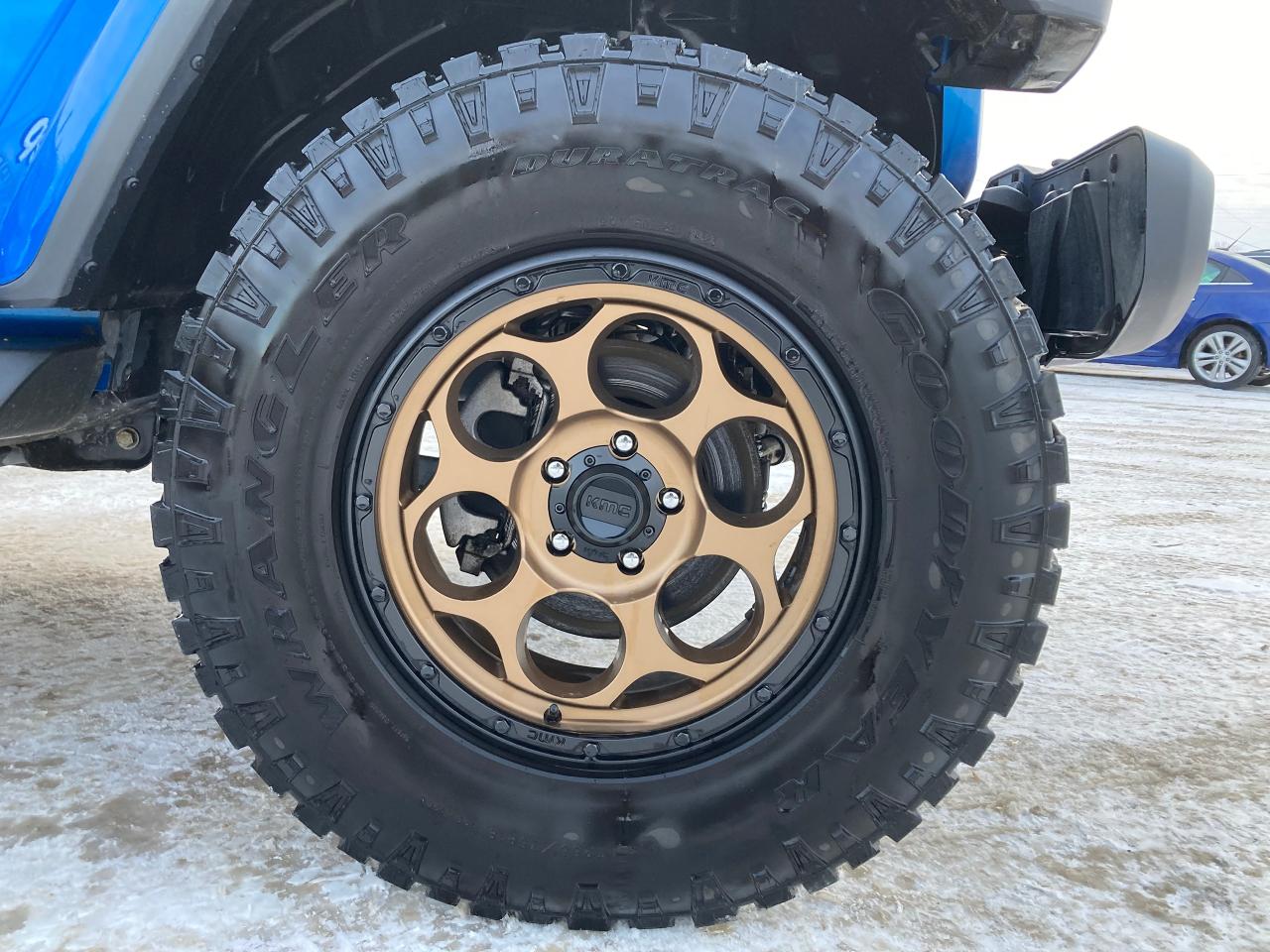 2020 Jeep Gladiator Overland - Photo #5