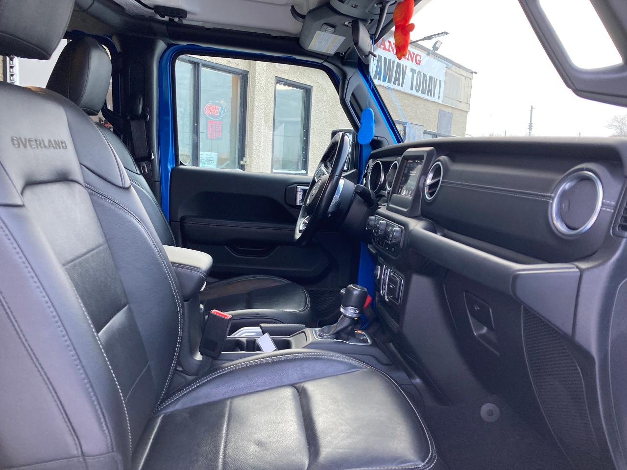 2020 Jeep Gladiator Overland - Photo #10