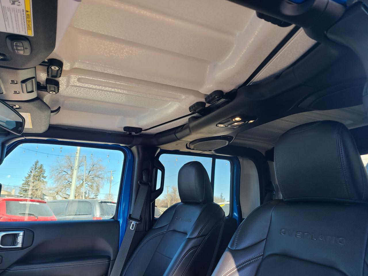 2020 Jeep Gladiator Overland - Photo #21