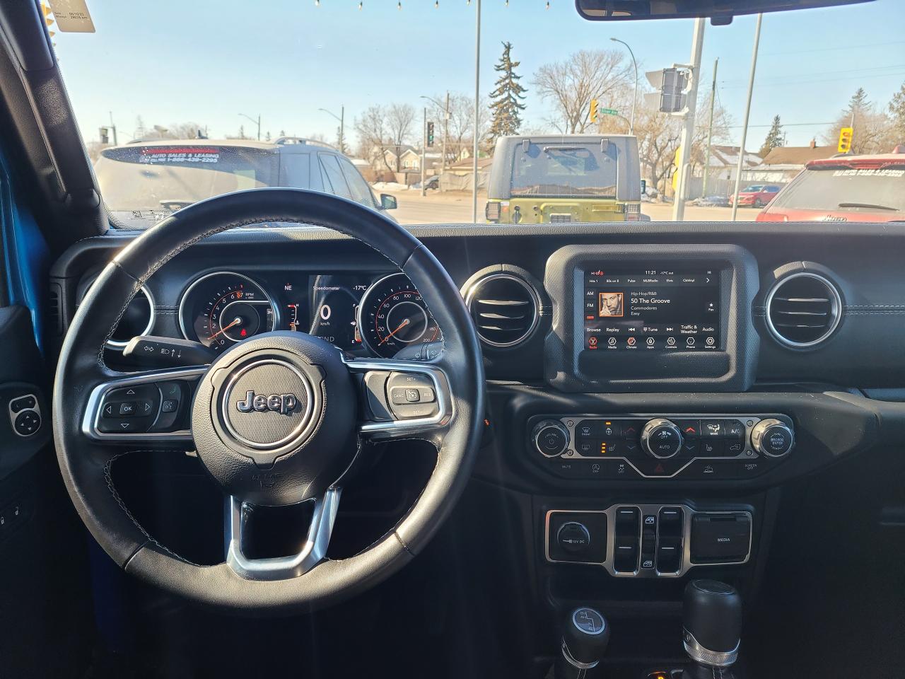 2020 Jeep Gladiator Overland - Photo #17