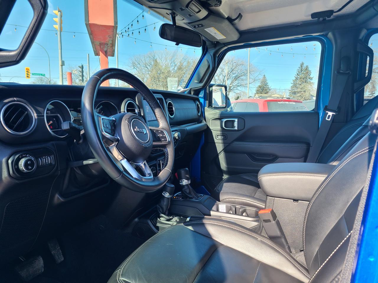 2020 Jeep Gladiator Overland - Photo #9