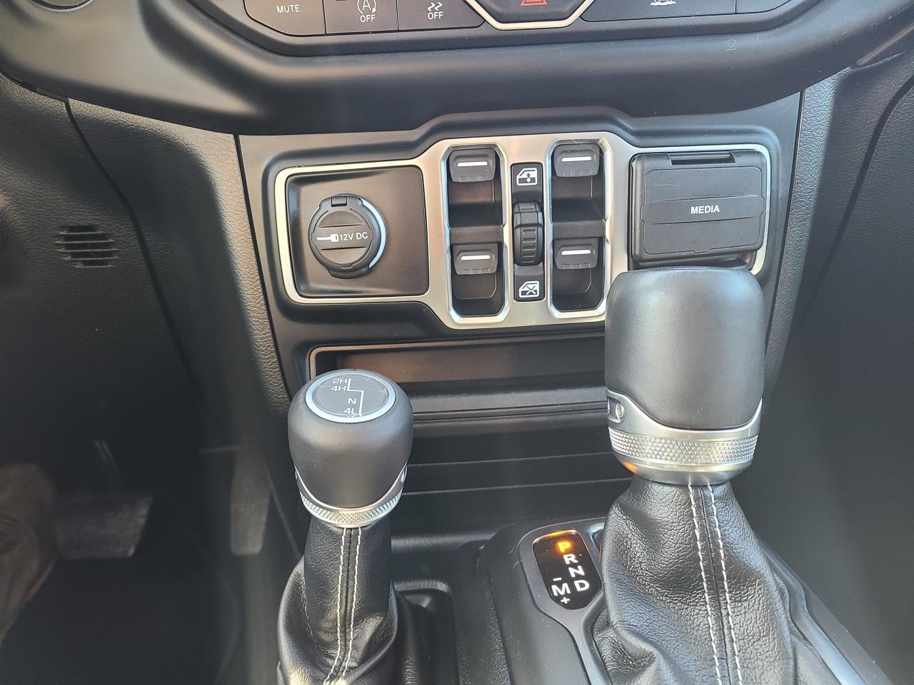 2020 Jeep Gladiator Overland - Photo #22