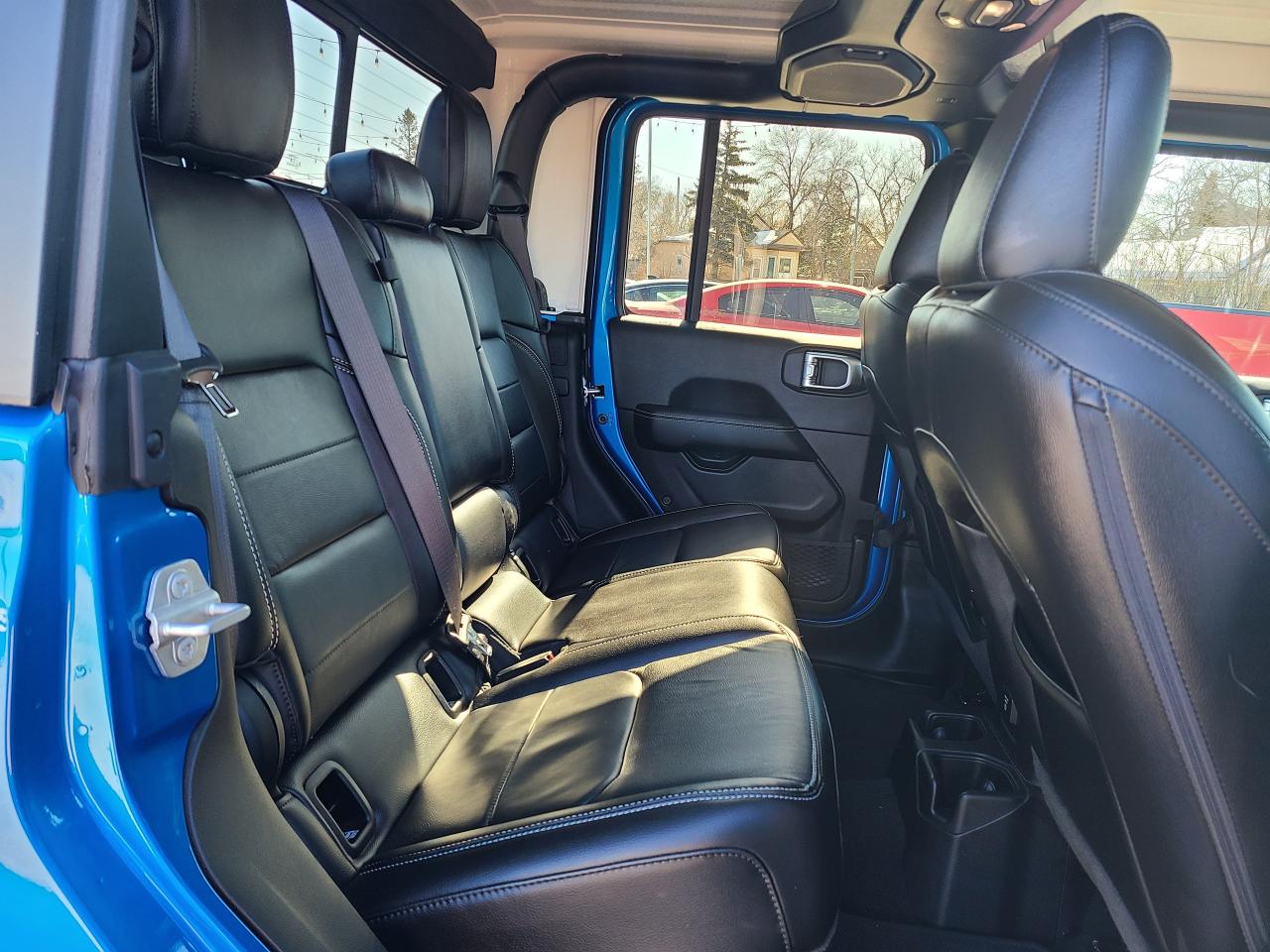 2020 Jeep Gladiator Overland - Photo #13