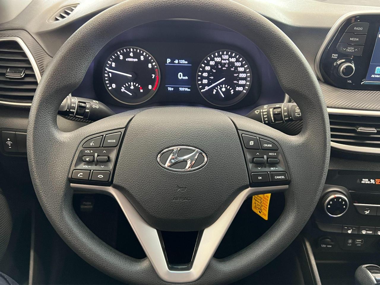 2019 Hyundai Tucson Essential+ApplePlay+Camera+HeatedSeats+CLEANCARFAX Photo8