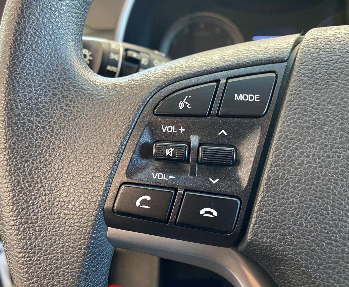 2019 Hyundai Tucson Essential+ApplePlay+Camera+HeatedSeats+CLEANCARFAX Photo42