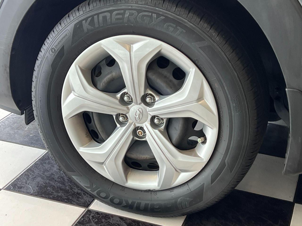 2019 Hyundai Tucson Essential+ApplePlay+Camera+HeatedSeats+CLEANCARFAX Photo48