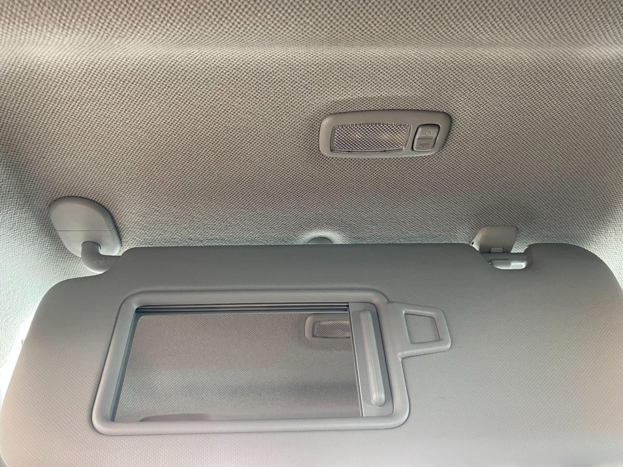 2021 Hyundai Elantra Preferred+ApplePlay+LaneKeep+Tinted+CLEAN CARFAX - Photo #43