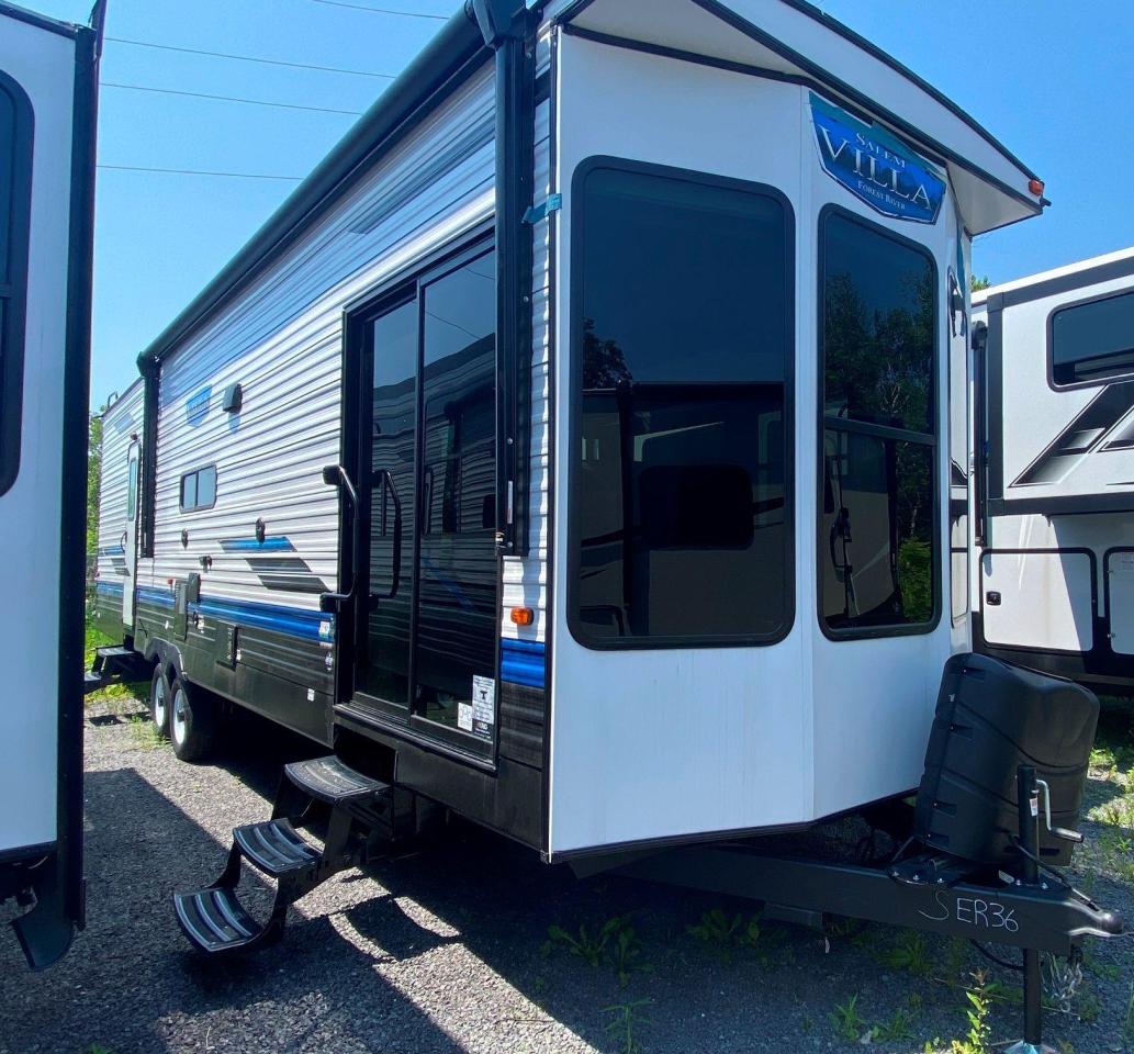 2023 Forest River Salem 353FLFB GORGEOUS PARK MODEL!