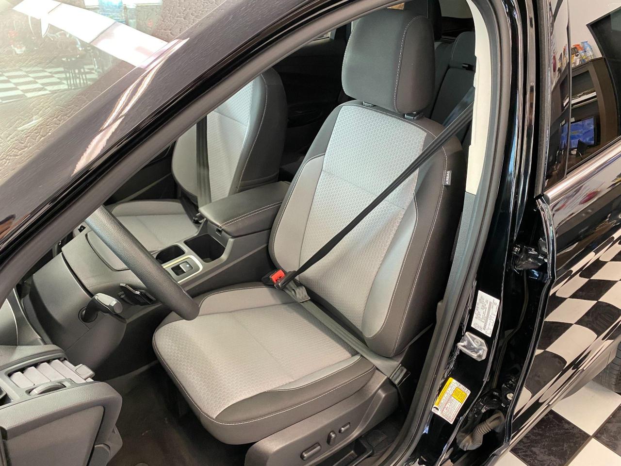 2018 Ford Escape SE+New Tires & Rims+Camera+GPS+CLEAN CARFAX Photo88