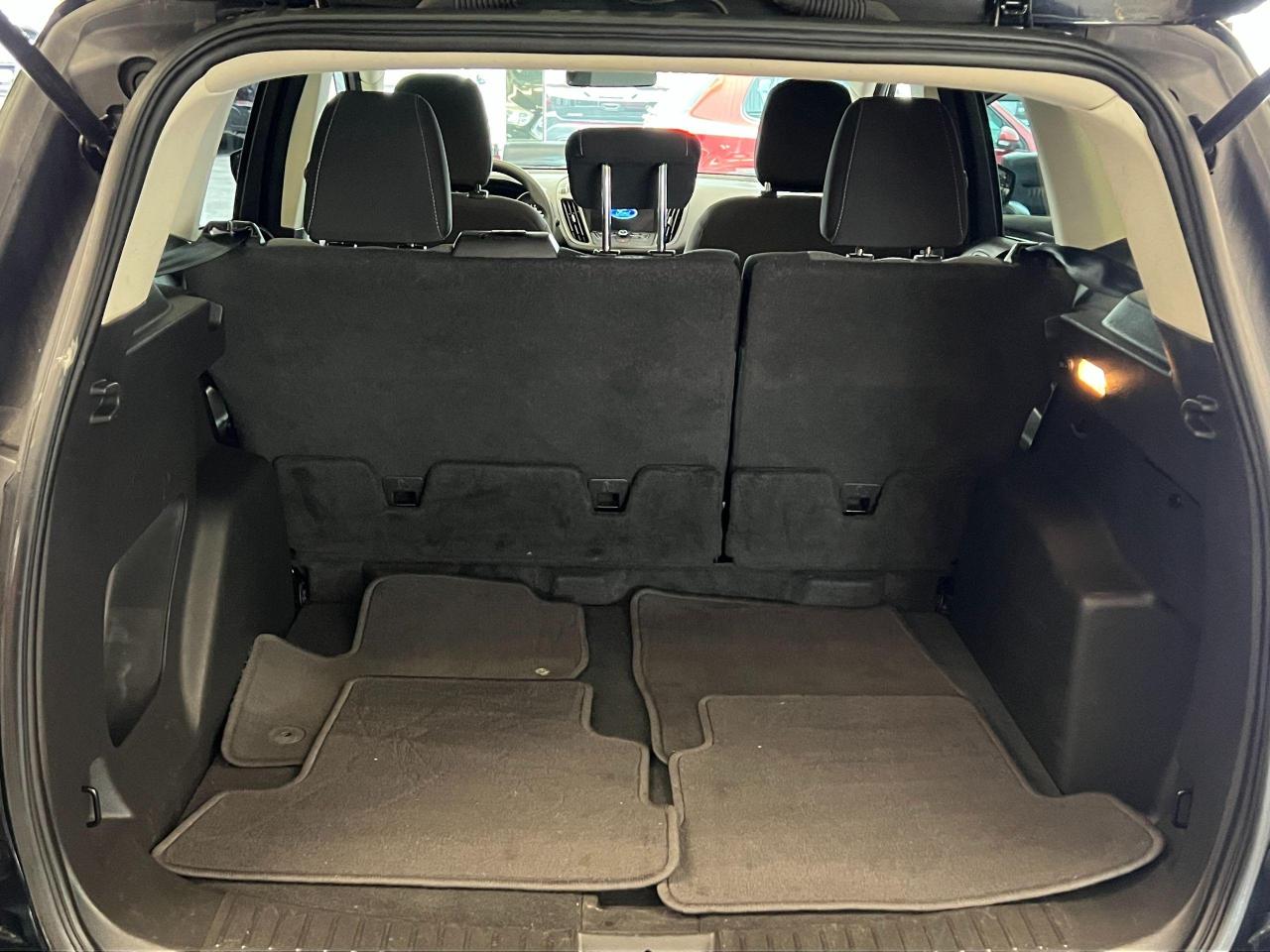 2018 Ford Escape SE+New Tires & Rims+Camera+GPS+CLEAN CARFAX Photo95