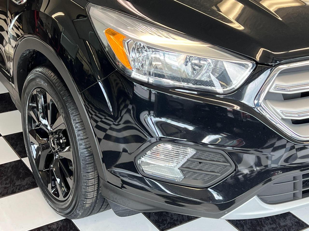 2018 Ford Escape SE+New Tires & Rims+Camera+GPS+CLEAN CARFAX Photo108