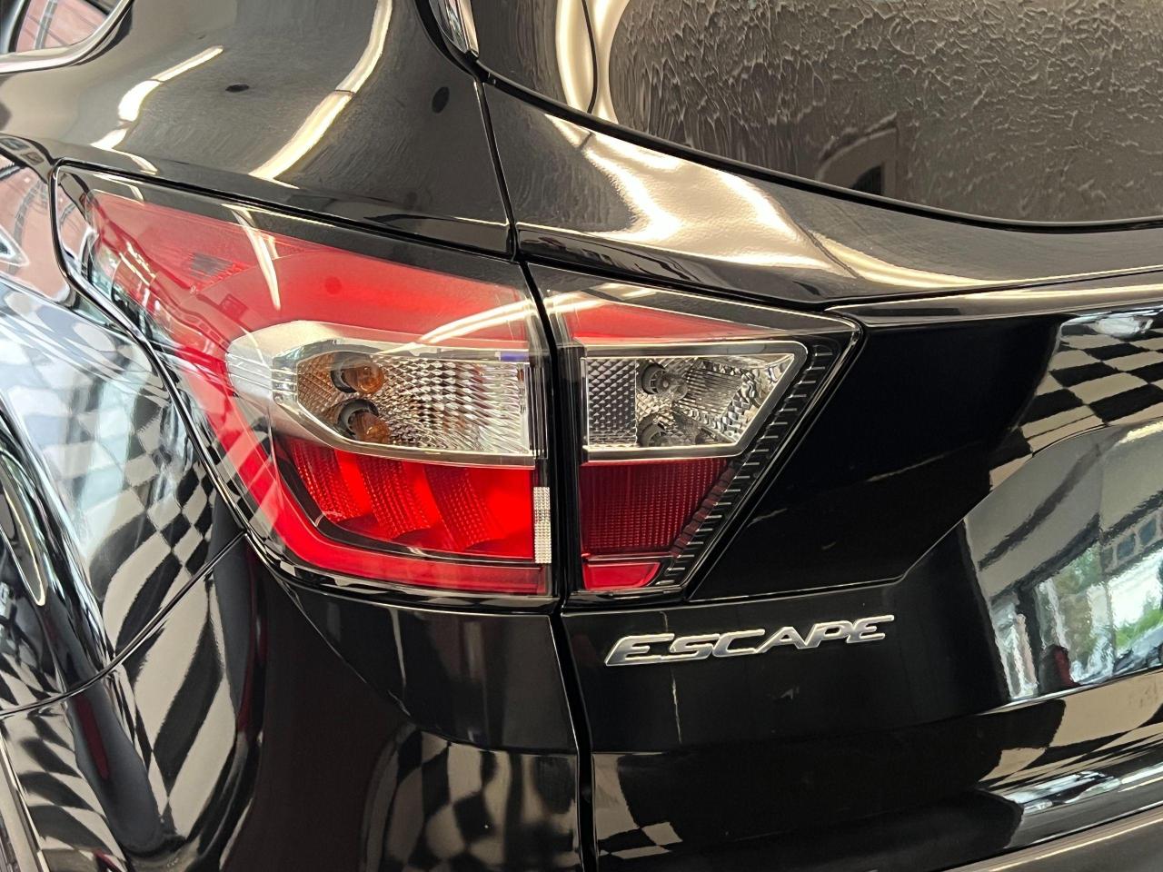 2018 Ford Escape SE+New Tires & Rims+Camera+GPS+CLEAN CARFAX Photo133