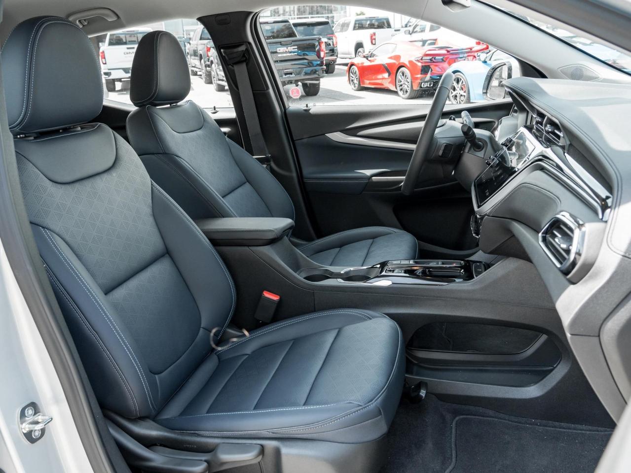 2023 Chevrolet Bolt EUV LT True North Photo