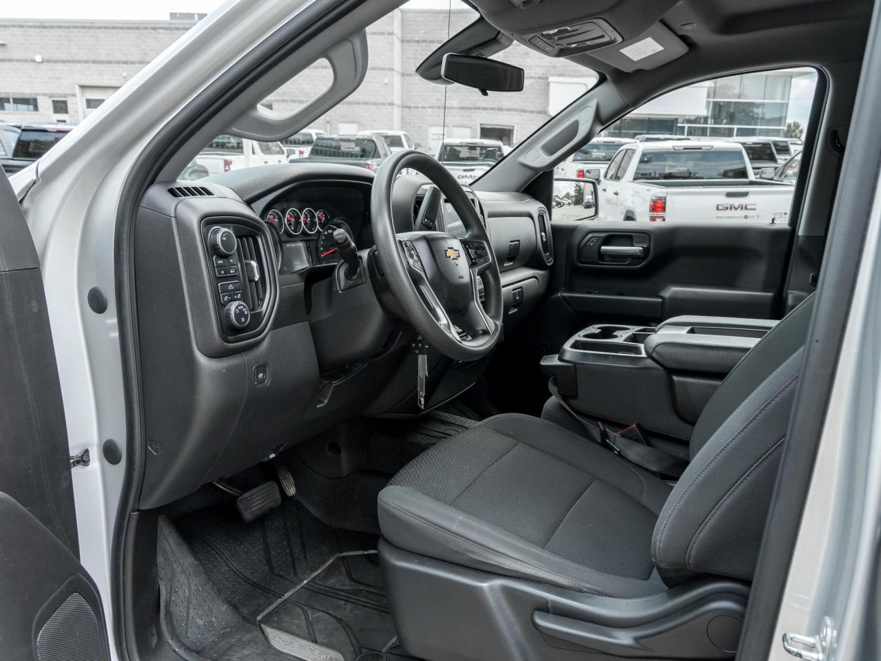 2021 Chevrolet Silverado 1500 Custom Photo