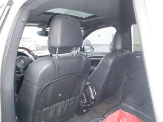 2012 Porsche Cayenne AWD 4dr Tiptronic - Photo #12