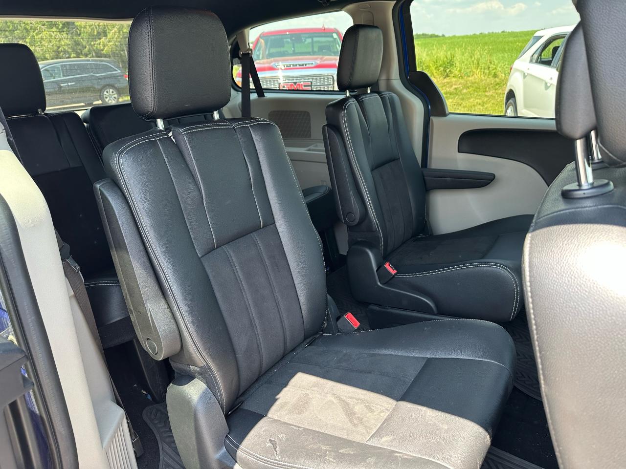 2019 Dodge Grand Caravan SXT Premium Plus - Photo #13