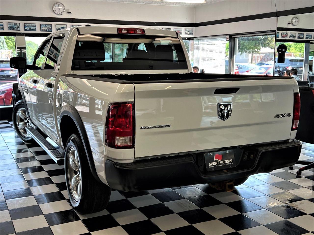 2016 RAM 1500 Outdoorsman 5.7L V8 4x4+New Tires+A/C - Photo #12