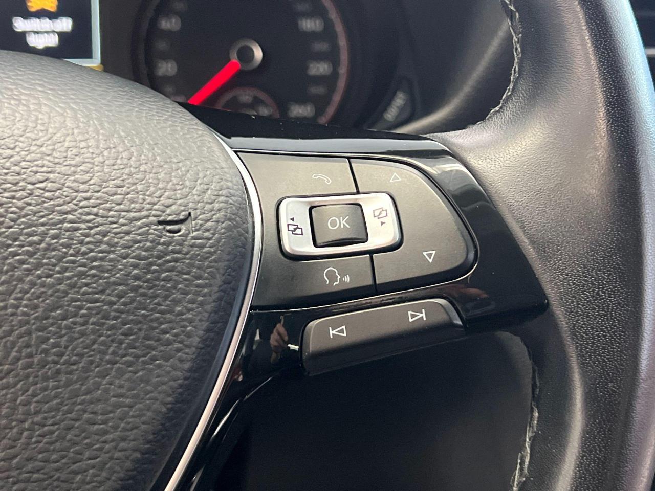 2020 Volkswagen Passat COMFORTLINE+LEDs+APPLEPLAY+CAMERA+CLEAN CARFAX Photo112