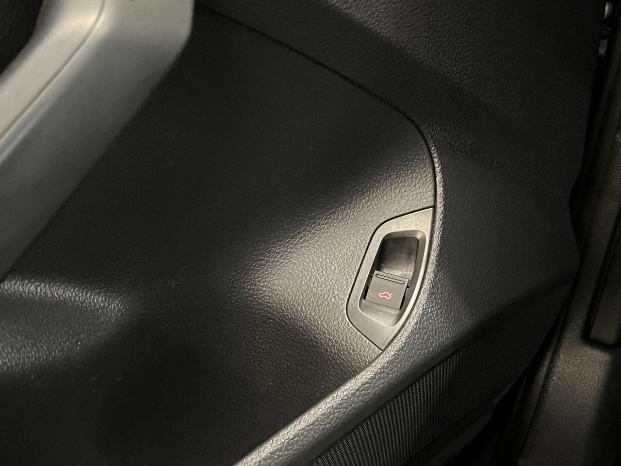 2020 Volkswagen Passat COMFORTLINE+LEDs+APPLEPLAY+CAMERA+CLEAN CARFAX - Photo #52