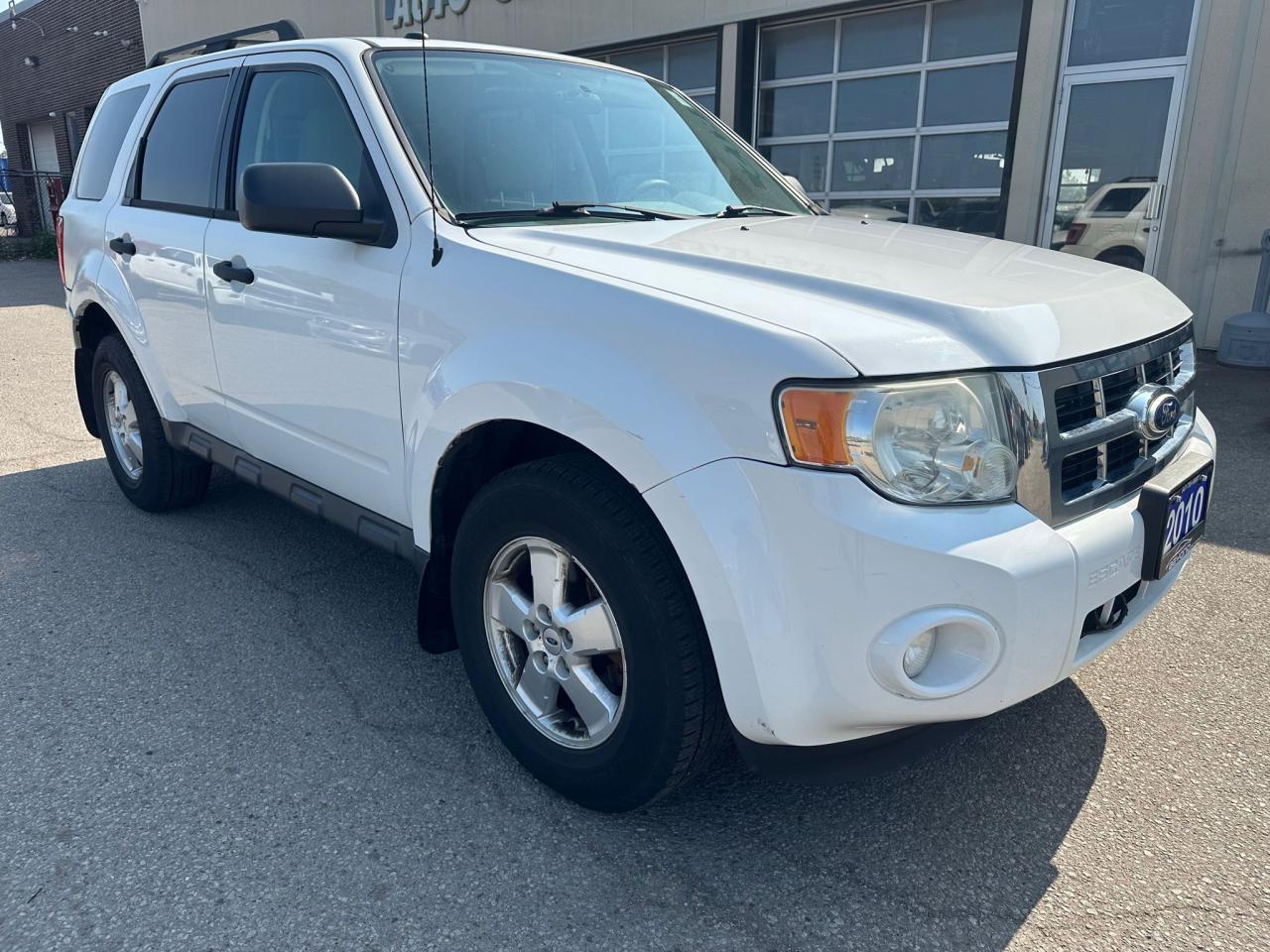 2010 Ford Escape XLT, CERTIFIED, 3 YR WARRANTY - Photo #12