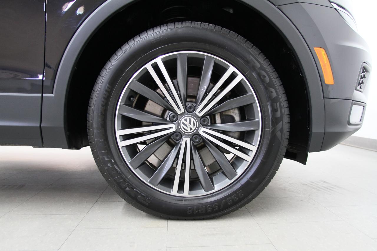 2021 Volkswagen Tiguan HIGHLINE | 4MOTION | Pano roof | DigitalDash | BSM