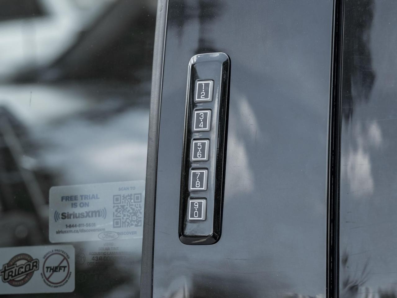 2019 Ford F-150 XLT Photo2