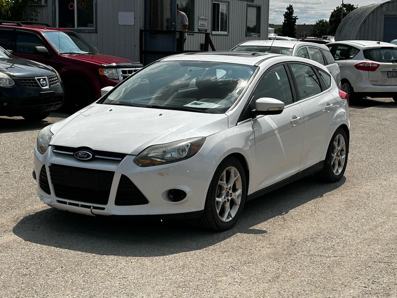 2014 Ford Focus Titanium - Photo #1