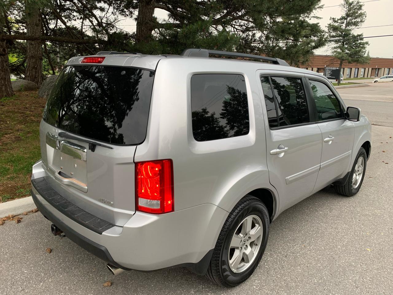 2011 Honda Pilot EX-L 4WD-8 PASSENGER-ONLY 165,751KMS!! Photo2