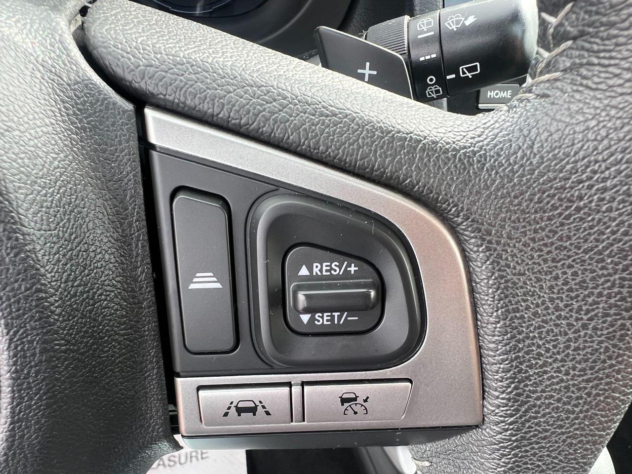 2017 Subaru Forester 5dr Wgn CVT 2.5i Touring w/Tech Pkg - Photo #14